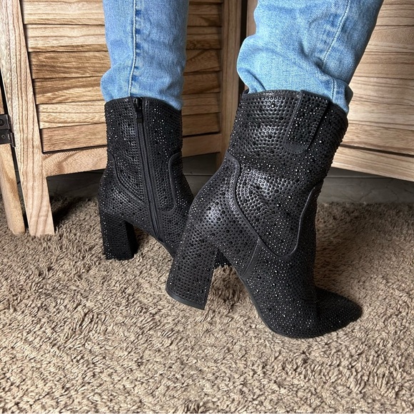 WOMEN’S BOOTS (ALIAS-55) - Picture 1 of 8
